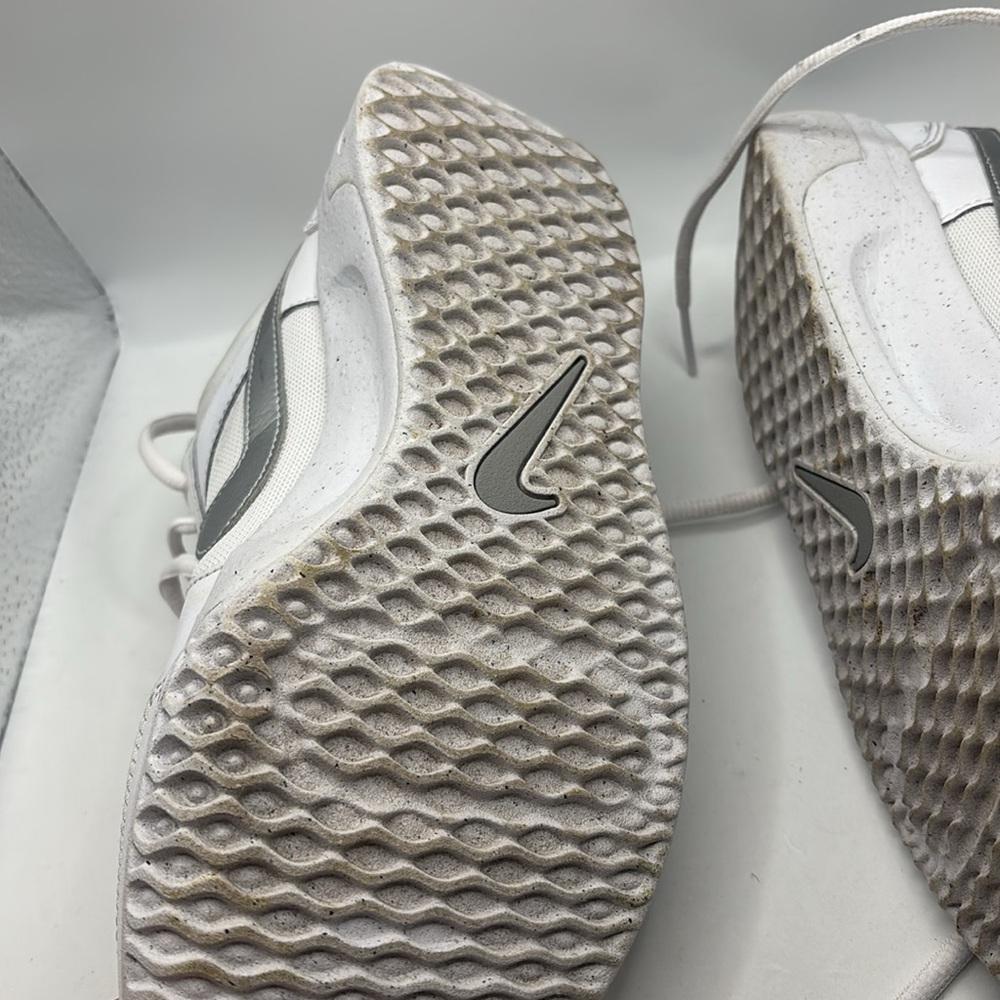 Nike Women's Zoom Court Lite 3 Tennis Shoes White/Grey SZ 9.5 walking minimalist - Picture 10 of 10